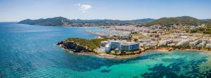 Pohľad z vtáčej perspektívy na ubytovanie Melia Ibiza - Adults Only