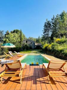 Bazén v ubytování Mas Provençal en Drôme nebo v jeho okolí