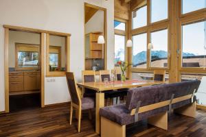 Nespecifikovaný výhled na hory nebo výhled na hory při pohledu z apartmánu