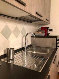 Een keuken of kitchenette bij Reitia Guest House