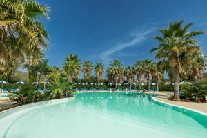 Bazén v ubytování Prince Franklyn Hotel nebo v jeho okolí
