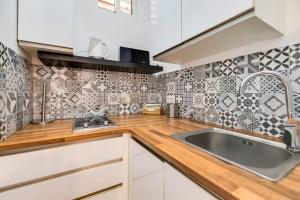 Imagen de la galería de LXR Neptuno Renovated and pool, en Torremolinos