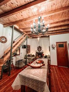 Fotografie z fotogalerie ubytování PANOS PALACE v destinaci Pramanta + 32 fotografií