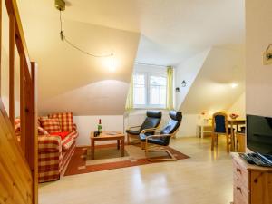 TV a/nebo společenská místnost v ubytování Apartment Moeller-2 by Interhome