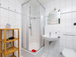 Koupelna v ubytování Apartment Moeller-2 by Interhome