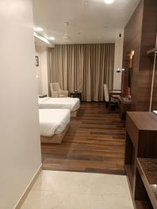 Imagen de la galería de M B Greens Clarks Inn, en Morādābād