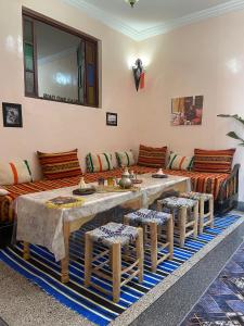 Posezení v ubytování Riad dar sahrawi
