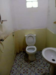 Ванна кімната в Sunrise guest house