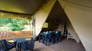 Dining area sa campsite