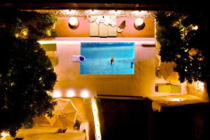 The swimming pool at or close to Dotira