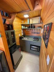 Kuchyň nebo kuchyňský kout v ubytování Laventure Vert - ideal para relaxar