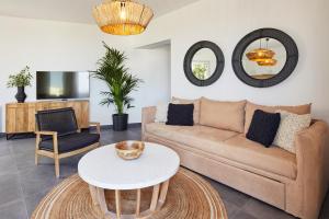 TV a/nebo společenská místnost v ubytování EPICENTER LUXURY RESIDENCE