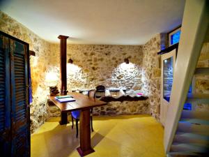 A seating area at Dotira