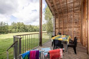 Balkón nebo terasa v ubytování Camping Le Lac des Sapins