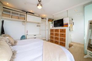 Posteľ alebo postele v izbe v ubytovaní Ocean Views, Paseo Marítimo