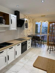 Køkken eller tekøkken på APPARTEMENT RECENT 3 CHAMBRES