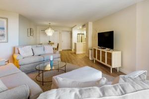 Μια τηλεόραση ή/και κέντρο ψυχαγωγίας στο Seaview Suite