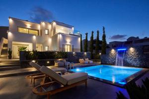 Bazén v ubytování EPICENTER LUXURY RESIDENCE nebo v jeho okolí