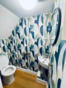 Ванная комната в Stunning house in Anfield, whole house