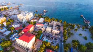 an overhead view of a city next to the ocean at Tropical Palace Hotel in San Pedro