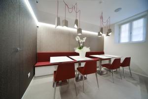 Fotografie z fotogalerie ubytování Eleìra Luxury Accomodations v destinaci Barolo