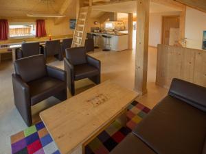 Kuchyň nebo kuchyňský kout v ubytování Chalet Klippitztörl 341 by Interhome