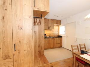 Köök või kööginurk majutusasutuses Apartment Am Birkenhain-1 by Interhome