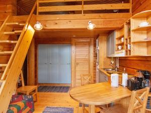 Kuchyň nebo kuchyňský kout v ubytování Holiday Home Pikku-veke by Interhome
