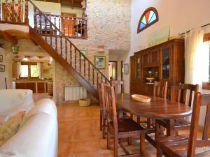 A seating area at Holiday Home Roura by Interhome