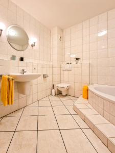 Koupelna v ubytování Störtebeker Residenz
