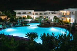 Bazen u ili blizu objekta Zeta Resort Donnalucata