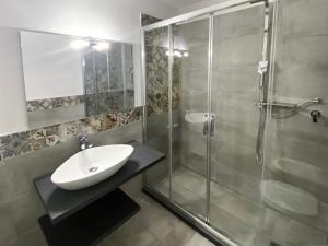 Kupatilo u objektu Zeta Resort Donnalucata