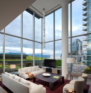 Posezení v ubytování Fairmont Pacific Rim