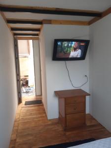 TV a/nebo společenská místnost v ubytování Glamping en villa