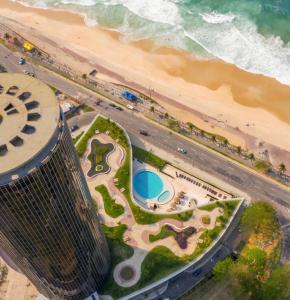 an aerial view of a beach and a building at Hotel nacional in Rio de Janeiro