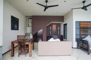 Postel nebo postele na pokoji v ubytování Queen Rose Villa & Spa