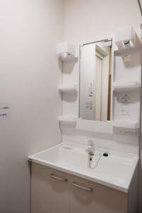 Koupelna v ubytování 12月NEWOPEN 鎌倉House 響 ペットと泊まれる北鎌倉4LDK貸別荘 + 21 fotografií