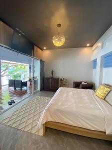 Ένα ή περισσότερα κρεβάτια σε δωμάτιο στο MONTECRISTO +31 φωτογραφίες