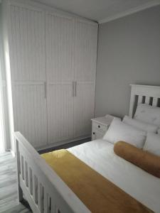 Postel nebo postele na pokoji v ubytování CHARMING GETAWAY