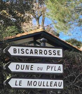 Afbeelding uit fotogalerij van La Cigale du Pyla, au cœur de l'écoquartier avec piscine commune in La Teste-de-Buch