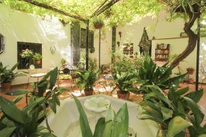 Hostal Costa Azul, Granada – Updated 2022 Prices