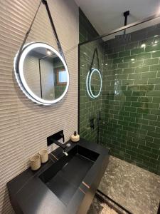 Phòng tắm tại Katarino Spa Chalet +12 ảnh