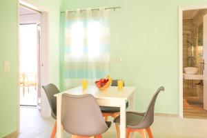 Posezení v ubytování Filalithis Studios & Apartments
