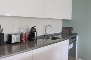 Kuchyňa alebo kuchynka v ubytovaní Modern 3 bedroom apartment in Mijas Costa - Vitta Nature