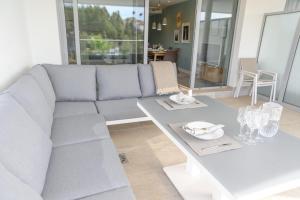 Część wypoczynkowa w obiekcie Modern 3 bedroom apartment in Mijas Costa - Vitta Nature