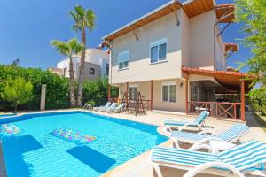 Bazén v ubytování Paradise Town Villa Belmaria nebo v jeho okolí