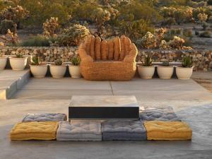 Mynd úr myndasafni af Neutra Home Joshua Tree Luxury Retreat Pool and Spa í Joshua Tree