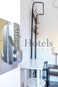 Imagen de la galería de AYZ Ulises - Auto check-in property, en Madrid
