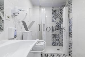 Un baño de AYZ Ulises - Auto check-in property