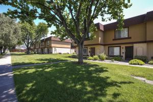 Το κτήριο όπου στεγάζεται  το διαμέρισμα